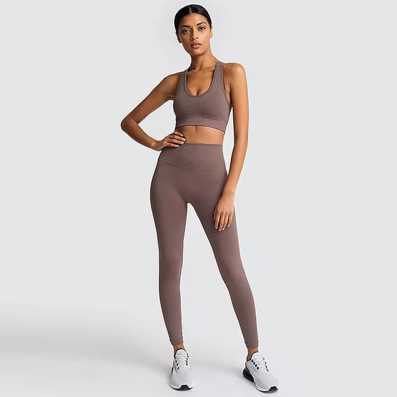 Transformez votre entraînement avec notre ensemble d'entraînement 2 pièces sans couture Hyperflex pour femmes - Haut court élégant et leggings taille haute pour des performances ultimes !