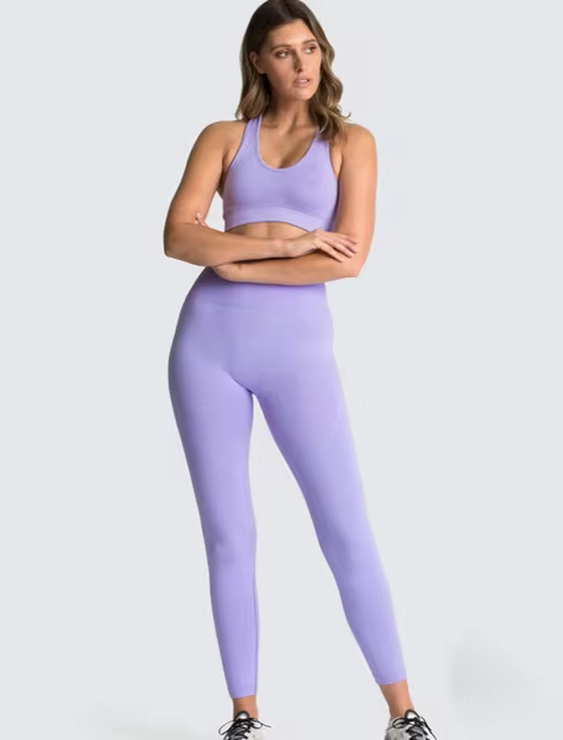 Transformez votre entraînement avec notre ensemble d'entraînement 2 pièces sans couture Hyperflex pour femmes - Haut court élégant et leggings taille haute pour des performances ultimes !
